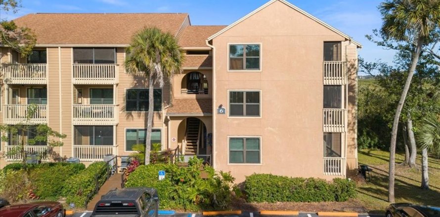Condo in Daytona Beach, Florida, 2 bedrooms  № 1578278