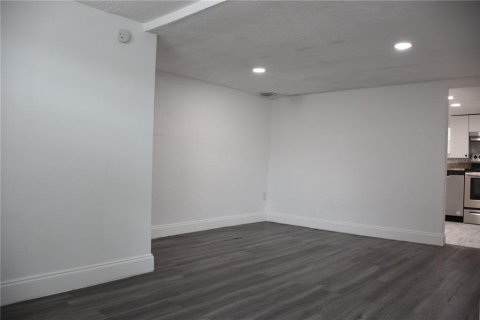 Villa ou maison à vendre à Lakeland, Floride: 4 chambres, 111.85 m2 № 2121099 - photo 7
