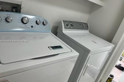 Condominio en venta en Deerfield Beach, Florida, 2 dormitorios, 78.04 m2 № 2013145 - foto 4