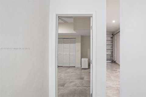 Townhouse in LANDMARK in Doral, Florida 3 bedrooms, 204.38 sq.m. № 1864976 - photo 15