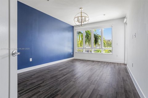 Townhouse in LANDMARK in Doral, Florida 3 bedrooms, 204.38 sq.m. № 1864976 - photo 19