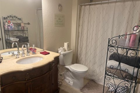 Condo in Lakewood Ranch, Florida, 2 bedrooms  № 1876957 - photo 12