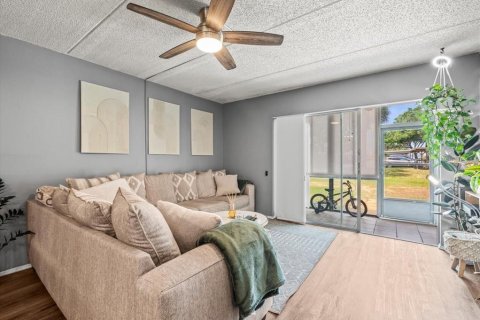 Condo in Oldsmar, Florida, 2 bedrooms  № 1662311 - photo 19