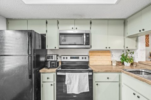Condo in Oldsmar, Florida, 2 bedrooms  № 1662311 - photo 15