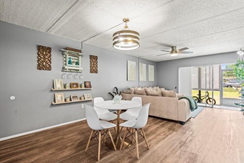 Condo in Oldsmar, Florida, 2 bedrooms  № 1662311 - photo 8