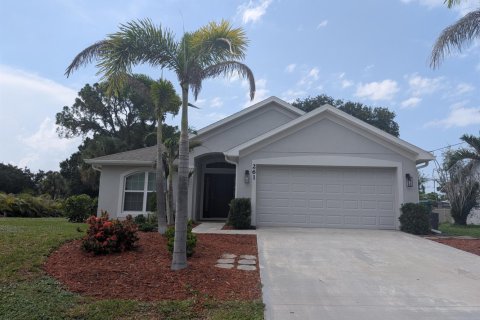 House in Sebastian, Florida 4 bedrooms, 170.01 sq.m. № 2262060