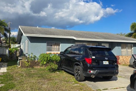 Купить виллу или дом в Бока-Ратон, Флорида 3 спальни, 124.67м2, № 2051968 - фото 3