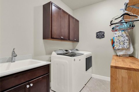 House in Winter Garden, Florida 3 bedrooms, 202.06 sq.m. № 1625212 - photo 23