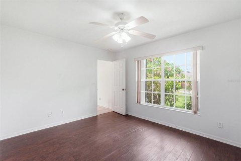 House in Cape Coral, Florida 3 bedrooms, 140.84 sq.m. № 2318418 - photo 25