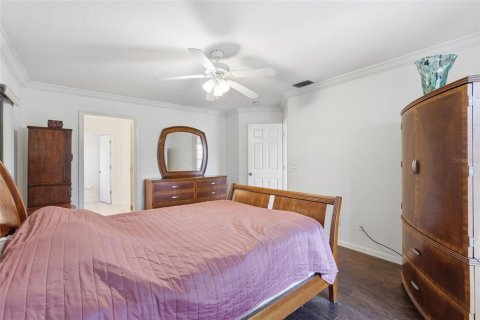 House in Cape Coral, Florida 3 bedrooms, 140.84 sq.m. № 2318418 - photo 21
