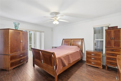 House in Cape Coral, Florida 3 bedrooms, 140.84 sq.m. № 2318418 - photo 5
