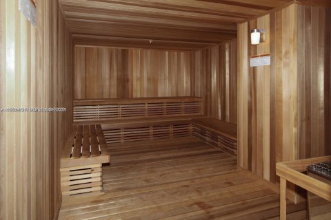 Снять в аренду кондоминиум в Майами, Флорида 5 спален, 337.51м2, № 1982016 - фото 23