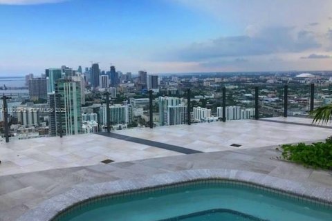 Condominio en alquiler en Miami, Florida, 2 dormitorios, 87.7 m2 № 1989022 - foto 29