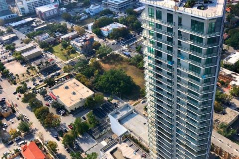 Condominio en alquiler en Miami, Florida, 2 dormitorios, 87.7 m2 № 1989022 - foto 1