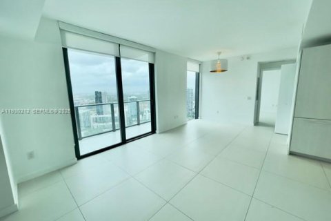 Condominio en alquiler en Miami, Florida, 2 dormitorios, 87.7 m2 № 1989022 - foto 9