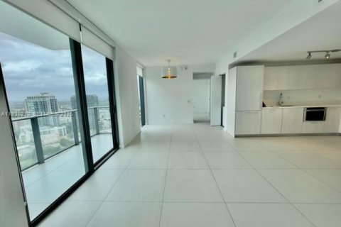 Condominio en alquiler en Miami, Florida, 2 dormitorios, 87.7 m2 № 1989022 - foto 8