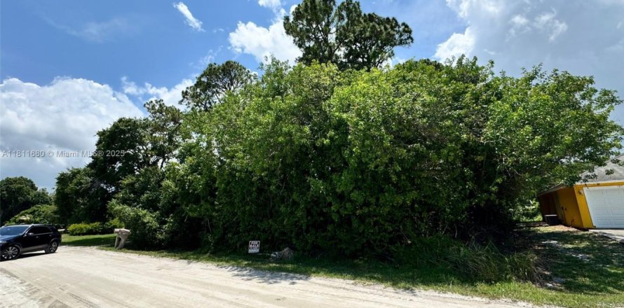 Land in Vero Beach, Florida № 2158617