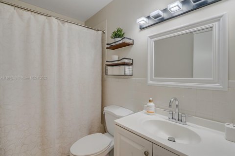 Condominio en alquiler en Pompano Beach, Florida, 2 dormitorios, 82.68 m2 № 1892581 - foto 15