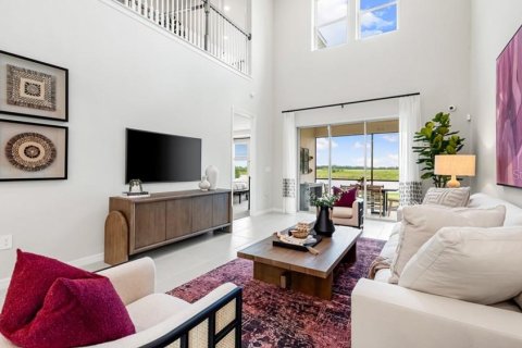 House in Parrish, Florida 4 bedrooms, 239.87 sq.m. № 2406872 - photo 3