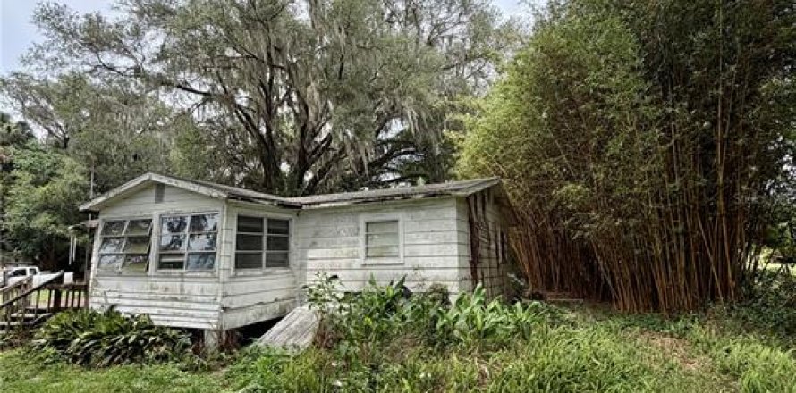 House in Fort MC Coy, Florida 2 bedrooms, 85.84 sq.m. № 2204929