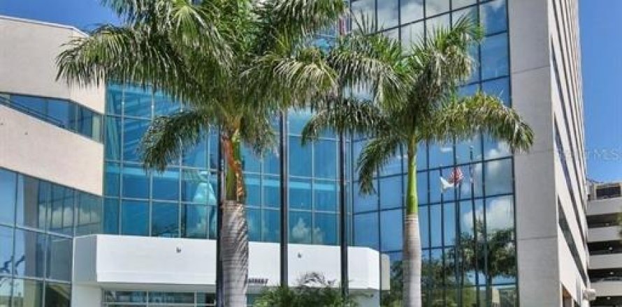Immobilier commercial à Sarasota, Floride 175.59 m2 № 2419014