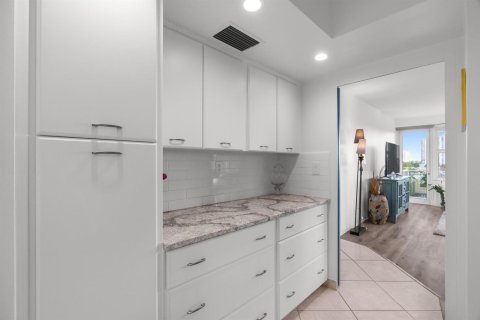 Copropriété à vendre à Fort Lauderdale, Floride: 2 chambres, 104.05 m2 № 2077510 - photo 15
