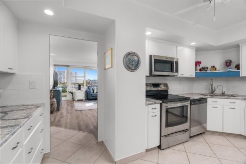 Copropriété à vendre à Fort Lauderdale, Floride: 2 chambres, 104.05 m2 № 2077510 - photo 18