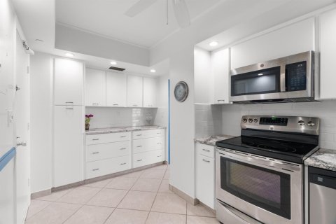 Copropriété à vendre à Fort Lauderdale, Floride: 2 chambres, 104.05 m2 № 2077510 - photo 20
