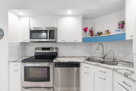 Copropriété à vendre à Fort Lauderdale, Floride: 2 chambres, 104.05 m2 № 2077510 - photo 19