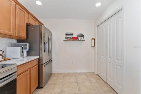 Townhouse in Winter Springs, Florida 2 bedrooms, 118.45 sq.m. № 1878123 - photo 7