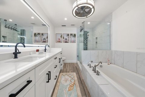 Villa ou maison à vendre à Saint Pete Beach, Floride: 4 chambres, 193.14 m2 № 2415561 - photo 20