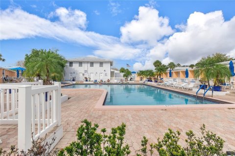 Condo in Fort Lauderdale, Florida, 1 bedroom  № 1960311 - photo 21