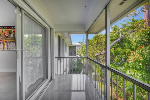 Condo in Fort Lauderdale, Florida, 1 bedroom  № 1960311 - photo 8