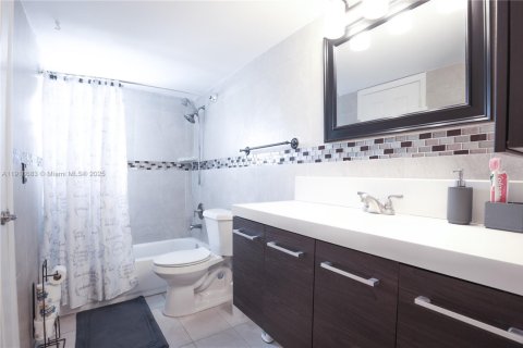 Copropriété à vendre à Plantation, Floride: 2 chambres, 94.76 m2 № 2088725 - photo 11