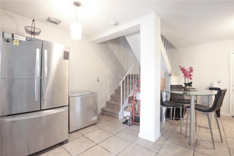 Copropriété à vendre à Plantation, Floride: 2 chambres, 94.76 m2 № 2088725 - photo 2