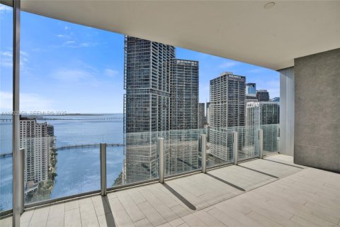 Condo in Miami, Florida, 5 bedrooms  № 1991151 - photo 9