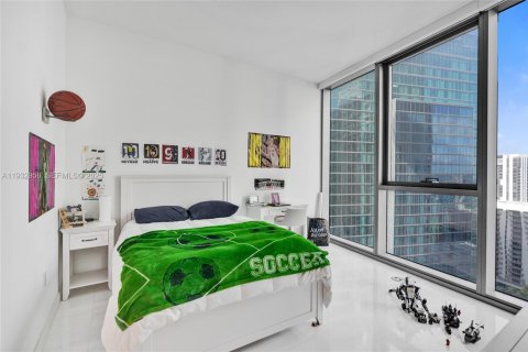 Condo in Miami, Florida, 5 bedrooms  № 1991151 - photo 16