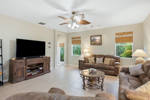 Villa ou maison à vendre à Palm Harbor, Floride: 4 chambres, 206.15 m2 № 2199464 - photo 13