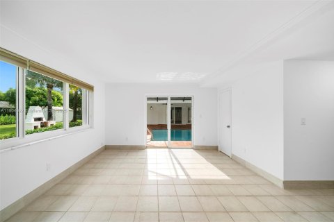 Casa en alquiler en Pinecrest, Florida, 4 dormitorios, 193.24 m2 № 2012480 - foto 17
