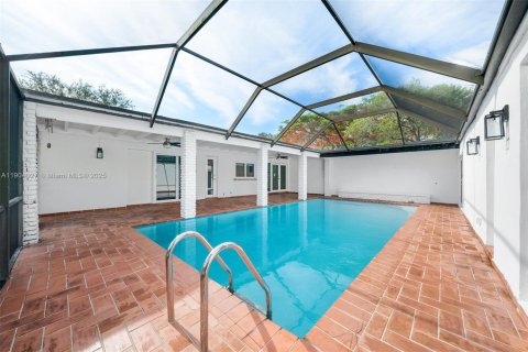 Casa en alquiler en Pinecrest, Florida, 4 dormitorios, 193.24 m2 № 2012480 - foto 22