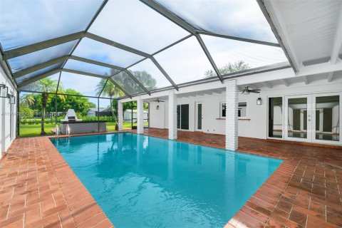 Casa en alquiler en Pinecrest, Florida, 4 dormitorios, 193.24 m2 № 2012480 - foto 24