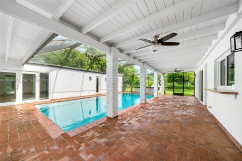 Casa en alquiler en Pinecrest, Florida, 4 dormitorios, 193.24 m2 № 2012480 - foto 14