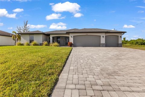 Villa ou maison à Cape Coral, Floride 3 chambres, 150.5 m2 № 2197846