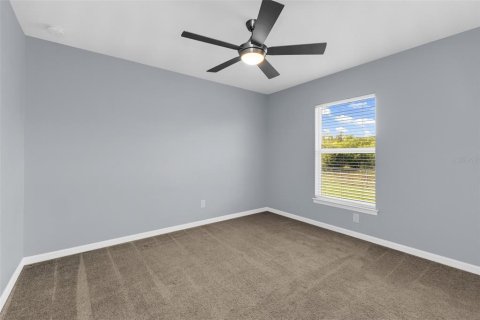 House in Cape Coral, Florida 3 bedrooms, 150.5 sq.m. № 2197846 - photo 16