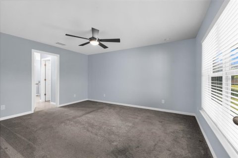 House in Cape Coral, Florida 3 bedrooms, 150.5 sq.m. № 2197846 - photo 12