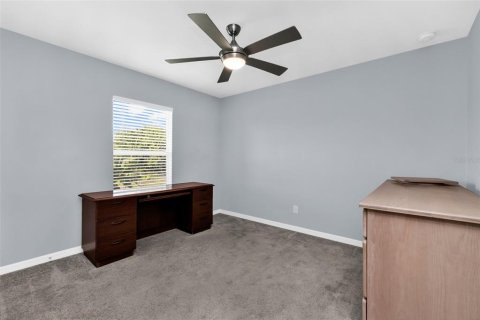 House in Cape Coral, Florida 3 bedrooms, 150.5 sq.m. № 2197846 - photo 21