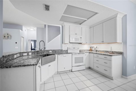 Villa ou maison à vendre à Palm Coast, Floride: 3 chambres, 211.91 m2 № 2396531 - photo 17
