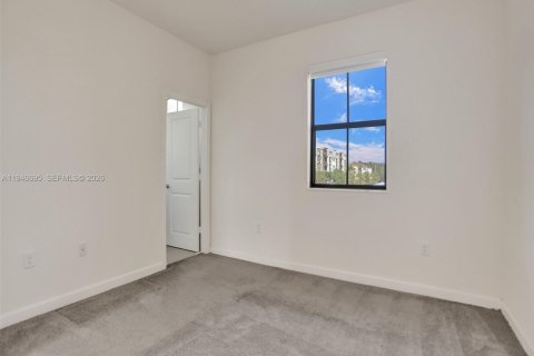 Touwnhouse à louer à Hialeah, Floride: 3 chambres, 123.75 m2 № 2002900 - photo 26