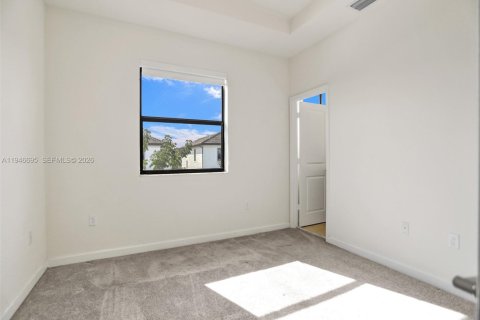 Touwnhouse à louer à Hialeah, Floride: 3 chambres, 123.75 m2 № 2002900 - photo 19