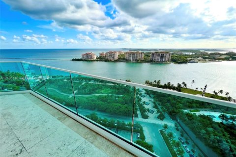 Condominio en Miami Beach, Florida, 3 dormitorios № 2413268